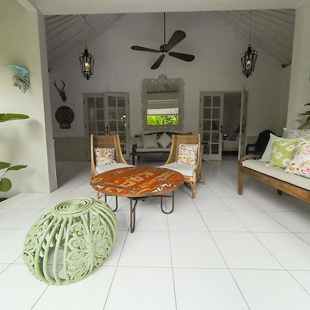 Hideaways Seminyak Villa ภายนอก รูปภาพ